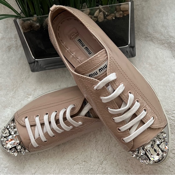 NWT MIU MIU Leather Crystal Embellishments Sneakers. Size 39 (8.5) - Picture 15 of 16